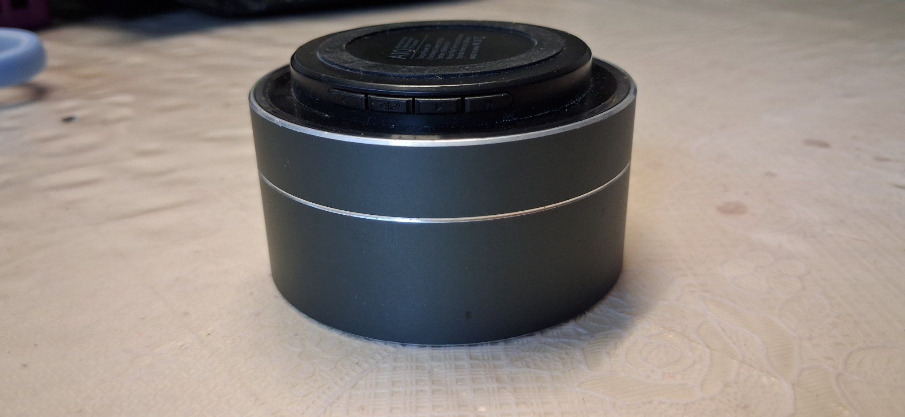 Casse acustiche: Mini Bluetooth Lautsprecher A10 mit LED-Licht - Schwarz – Usato da Bern venduto da KavIndustries 3