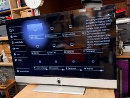 LOEWE Connect ID Fernseher 120 cm mit Fernbedienung