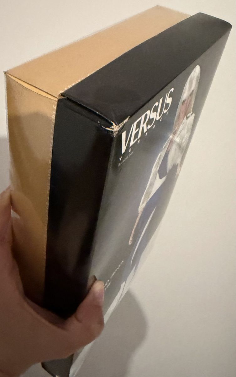 Poupées: Versus Versace Barbie Gold Label – Neuf avec emballage d'origine à Bürglen TG par SonneMondSterne99 5