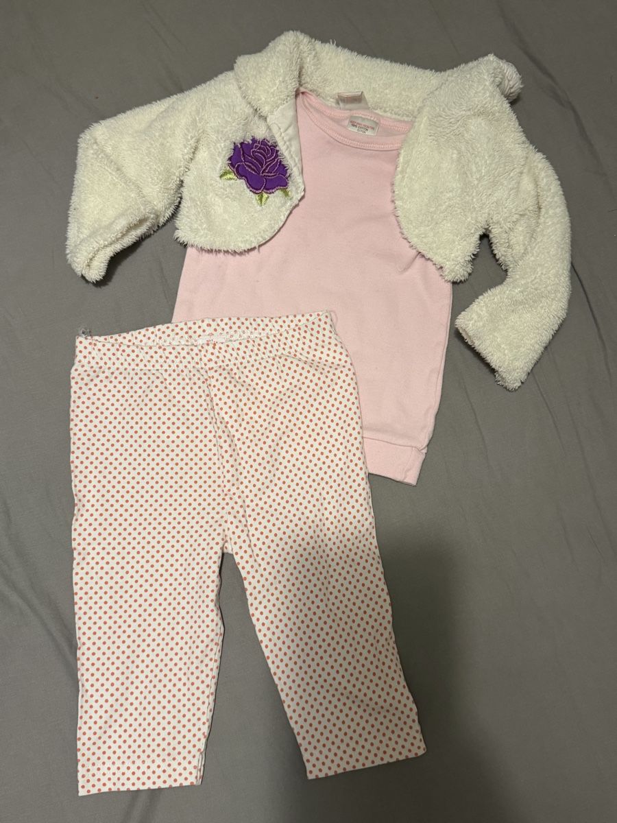 Kleiderpakete & -sets: Ensemble fille 3 pcs taille 80 – Gebraucht aus La Chaux-de-Fonds von Sabinchenn 2