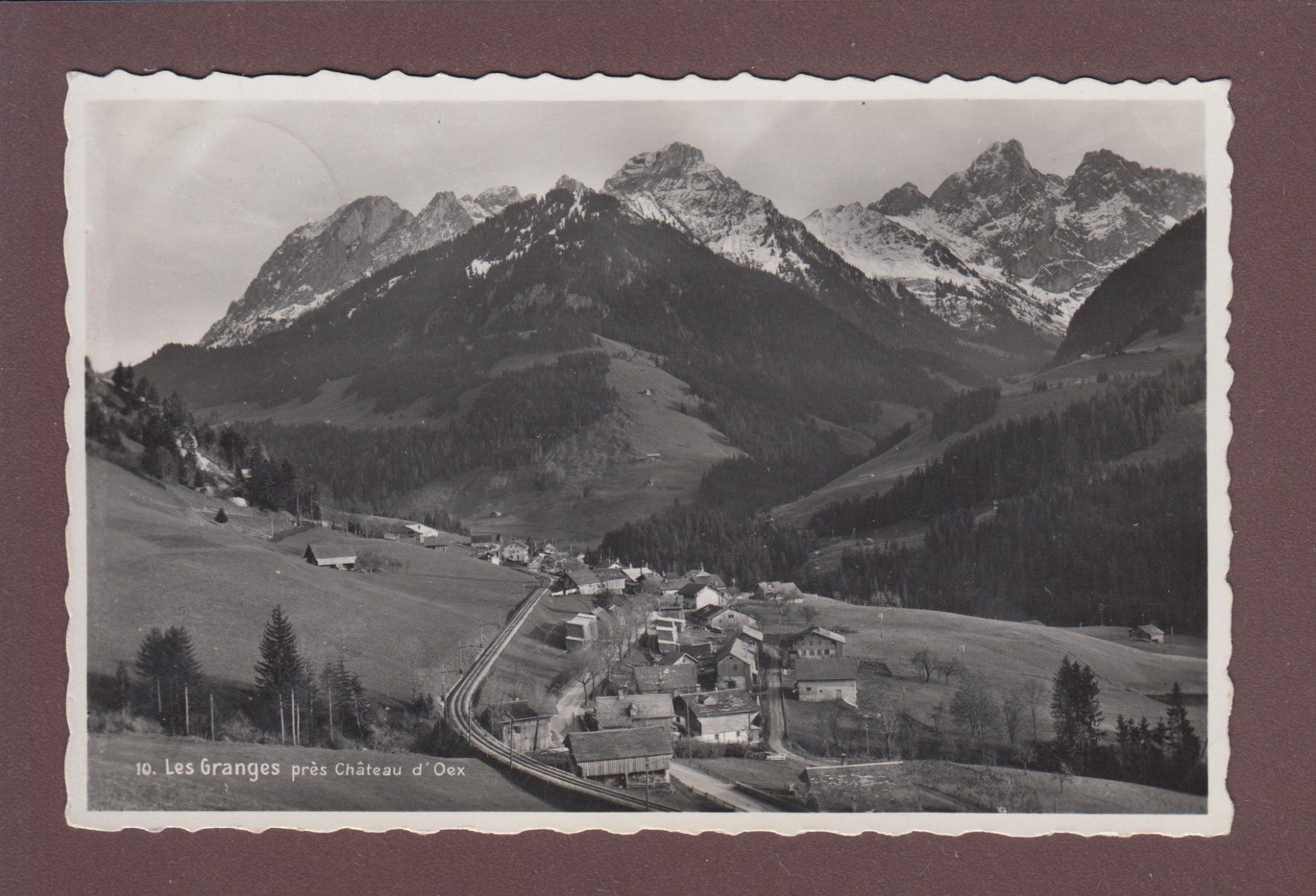 Cartoline postali: LES GRANGES près Château d'Oex - 1946 – Usato da Pully venduto da nicecards