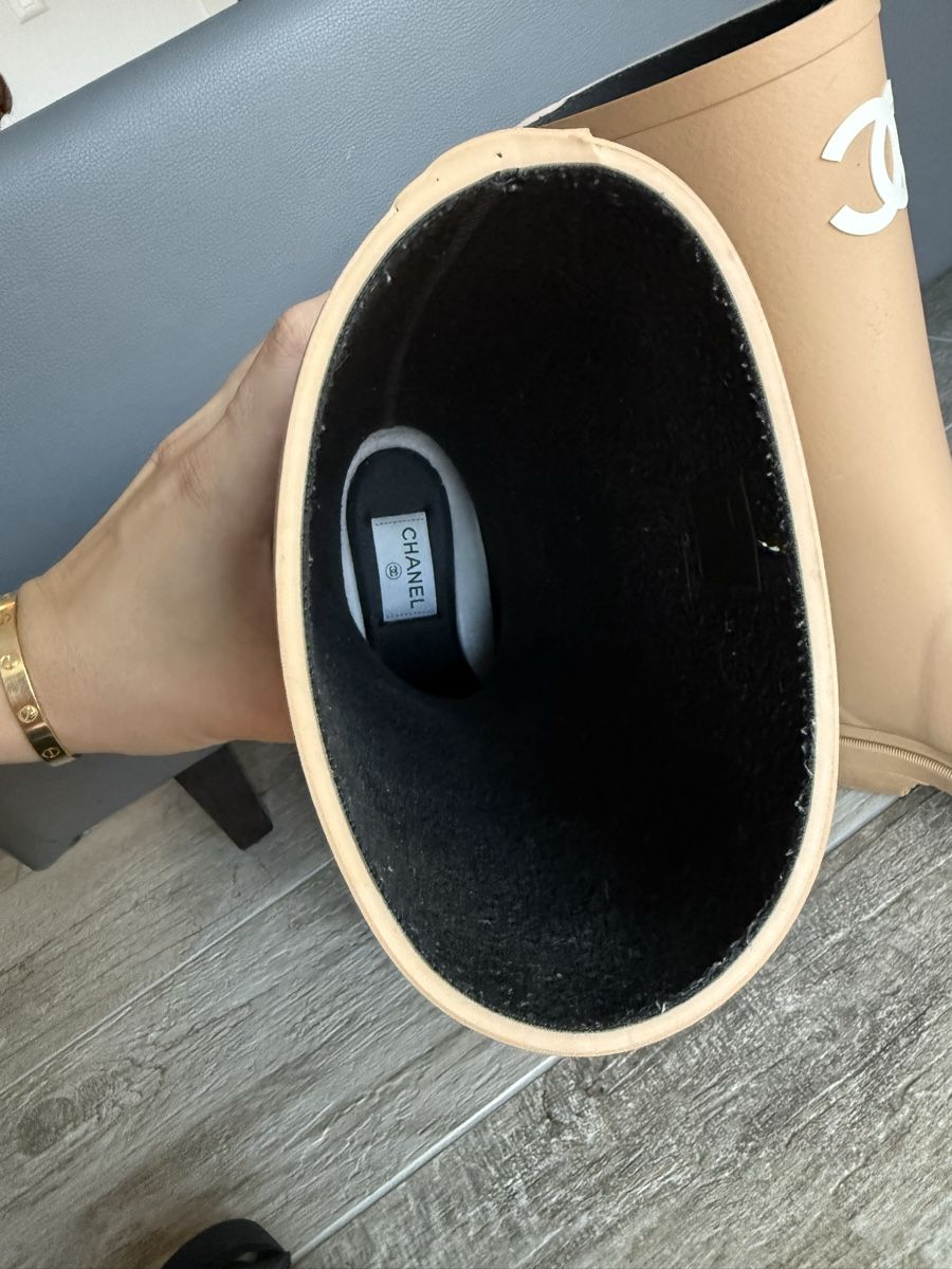 Chanel Damenschuhe: Chanel Rain Boots – Gebraucht aus Massagno von cat_7czq 7