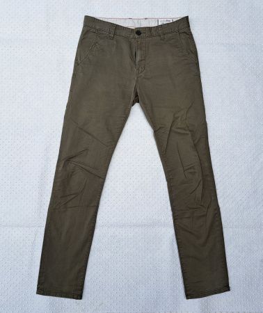 Olivgrüne Chino Hose S. Oliver Gr. 32/34 TOP!