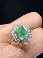 Plating Pt900 Ring mit Natur Smaragd & Natur Diamanten 