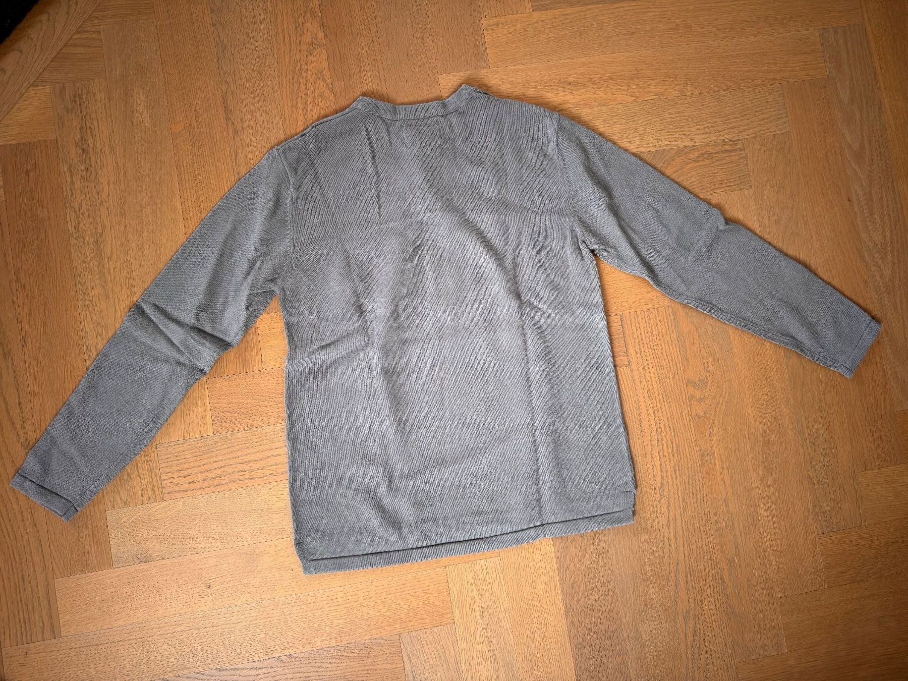 Zara Maglioni & Felpe: Pullover, Rundhalsausschnitt, graublau, Gr.140, 9-10Y – Usato da Bubikon venduto da Cleo_4 1