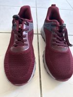 Bequeme, neuwertige Sneakers