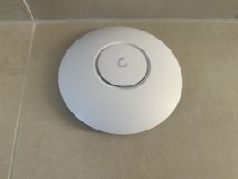 Ubiquiti UniFi U6+ Access Point inkl. PoE
