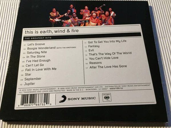 CD: Earth, Wind & Fire: This is - Greatest Hits CD – Nuovo e nell'imballaggio originale da Steinhausen venduto da Vilivinili 1