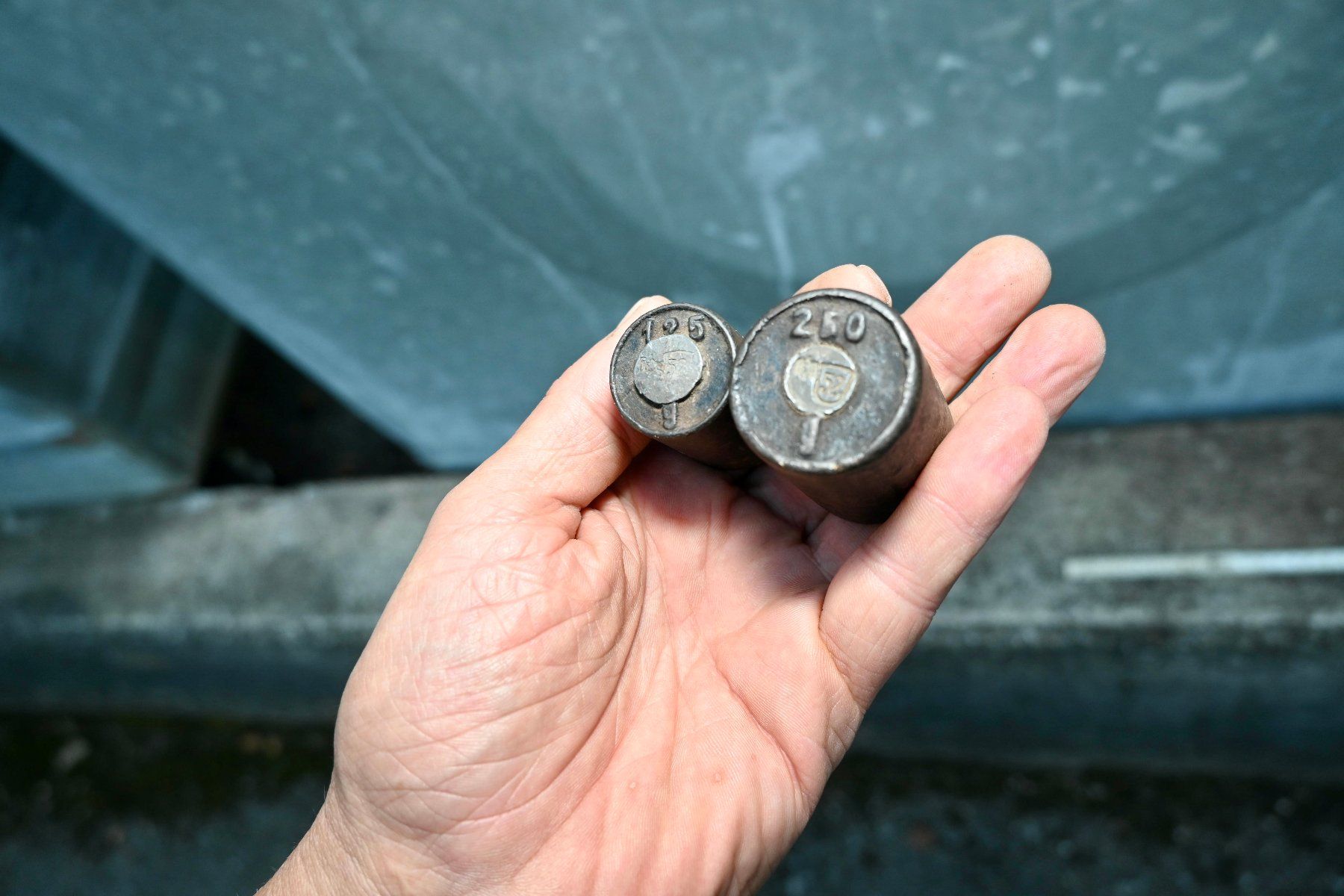 Waagen und Gewichte: 2 ANTIKE Gewichte 250 & 125 Gramm gemarkt 2 – Gebraucht aus Pfaffhausen von mono_rec 6