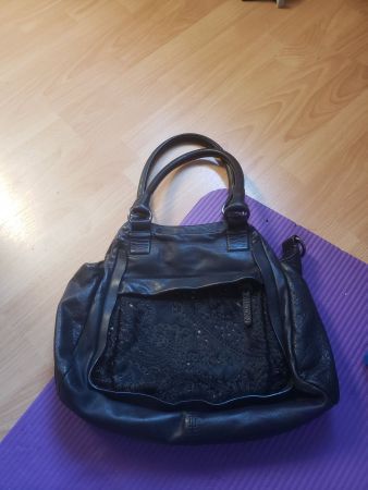 Marc Cain Handtasche Leder  -> Ukraine Spende