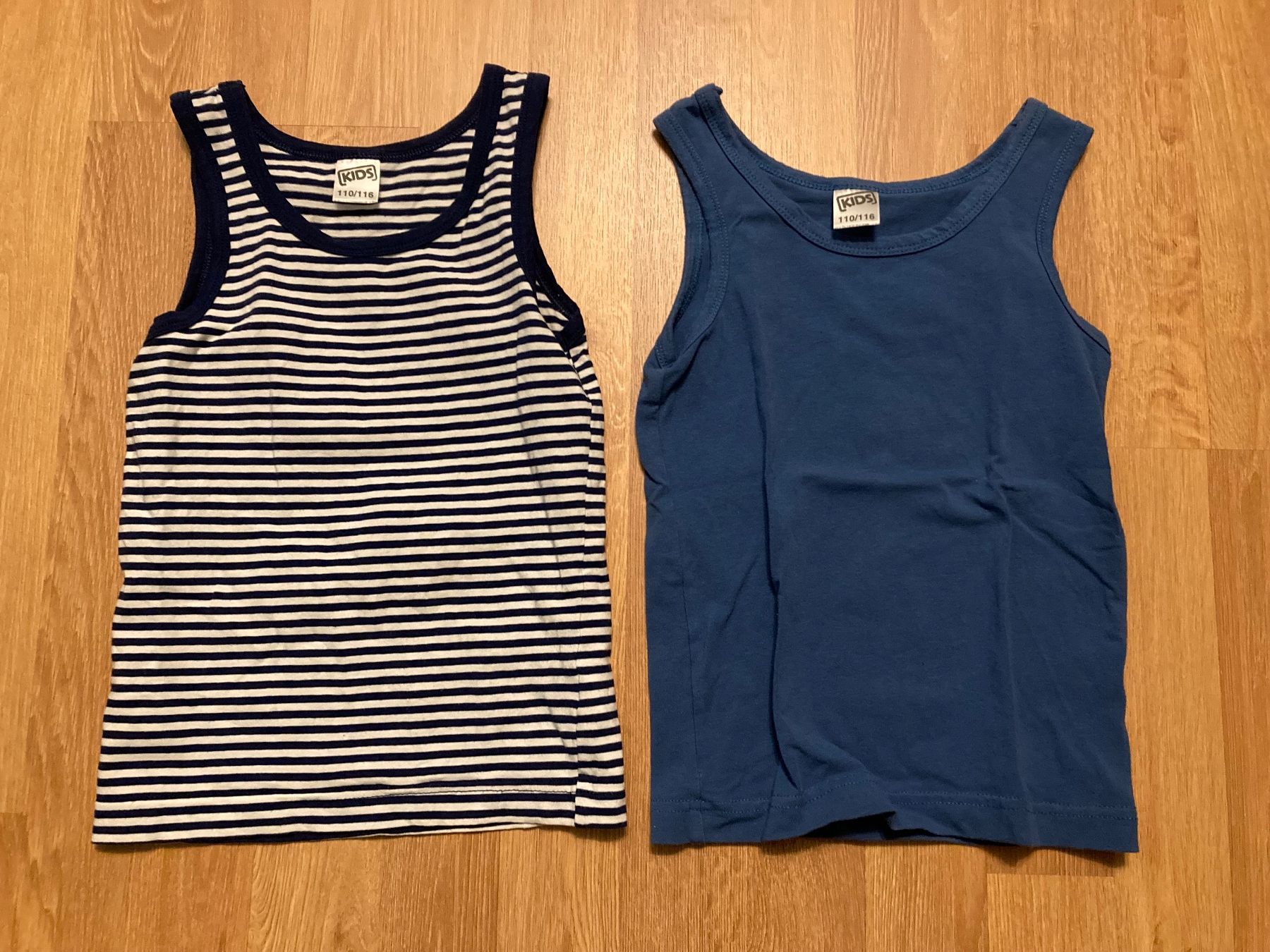 Biancheria intima: Kinder Unterhemd, Top Gr. 110/116 – Usato da Emmenbrücke venduto da JJ_89