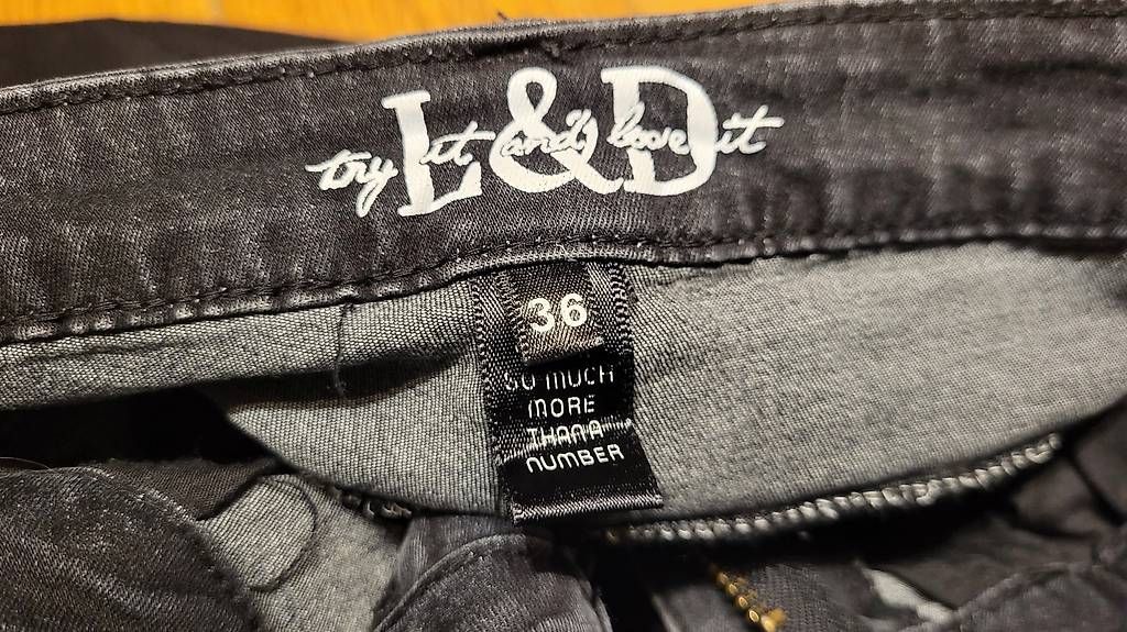 H&M Lotti di vestiti: Kleiderpaket Jeans Gr.36 – Usato da Rorschacherberg venduto da Maku007 2