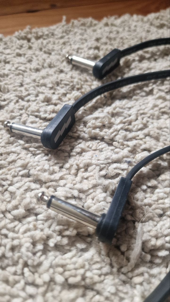 Cavi: EBS High Performance Flat Patchkabel Set für Effektgeräte – Usato da Bern venduto da nussstange