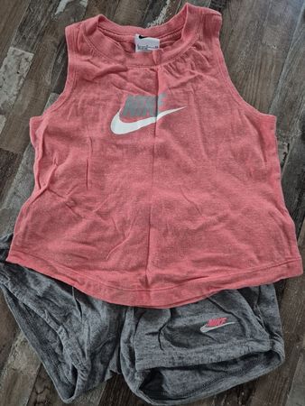 Nike 6-8 jährige 