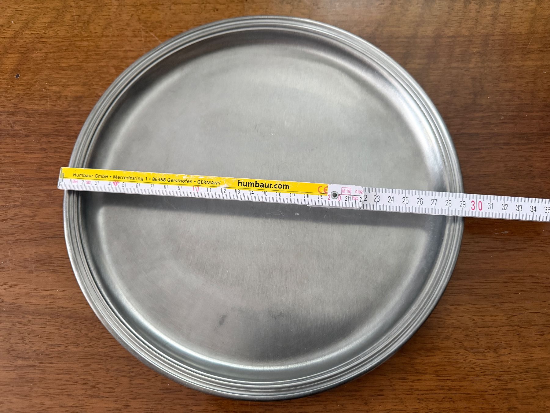 Piatti di portata: Zinnplatte Rund Durchmesser 30cm Gebraucht – Usato da Erstfeld venduto da Mario_boe0 1