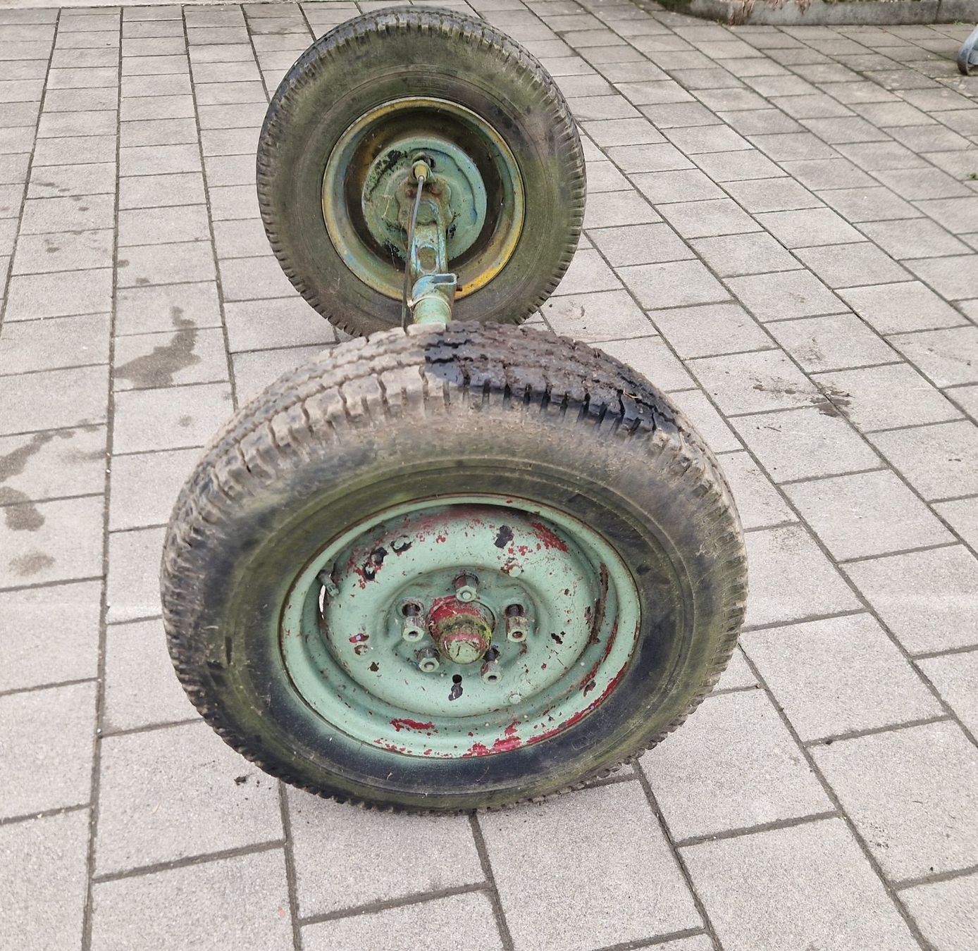 Rimorchi: Achse – Usato da Gampelen venduto da Schmidi887 2