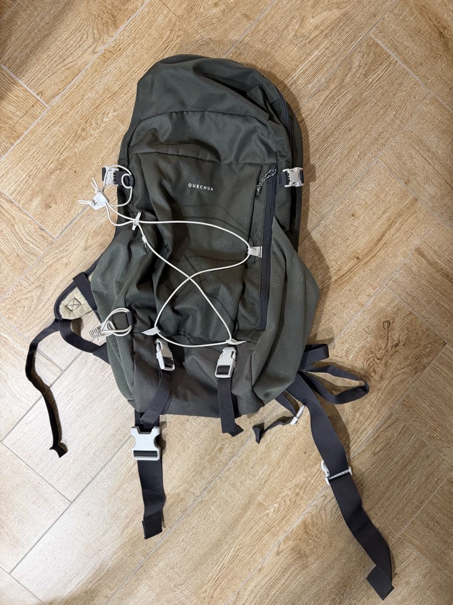 Zaini: Quechua NH500 Hiking Backpack - 30L – Usato da St. Gallen venduto da kka_l9wg 1