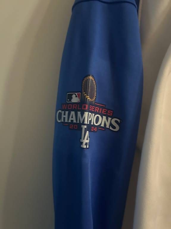 Maglioni & Felpe: LA Dodgers WS24 Hoddie L – Usato da Effretikon venduto da PrimeTimeB 2