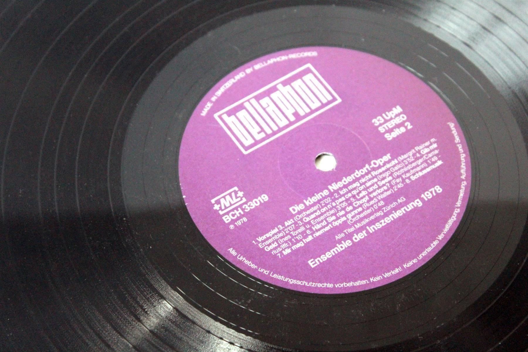 Autografi: Die kleine Niederdorf-Oper, SIGNIERT – Usato da Bern venduto da vinyl-heaven 8