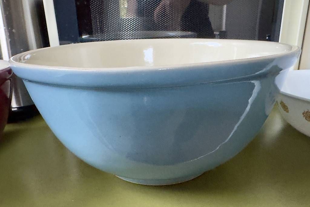 Coupes: Rössler Schüssel, 25 cm, hellblau – D'occasion à Schwerzenbach par bravosierra99