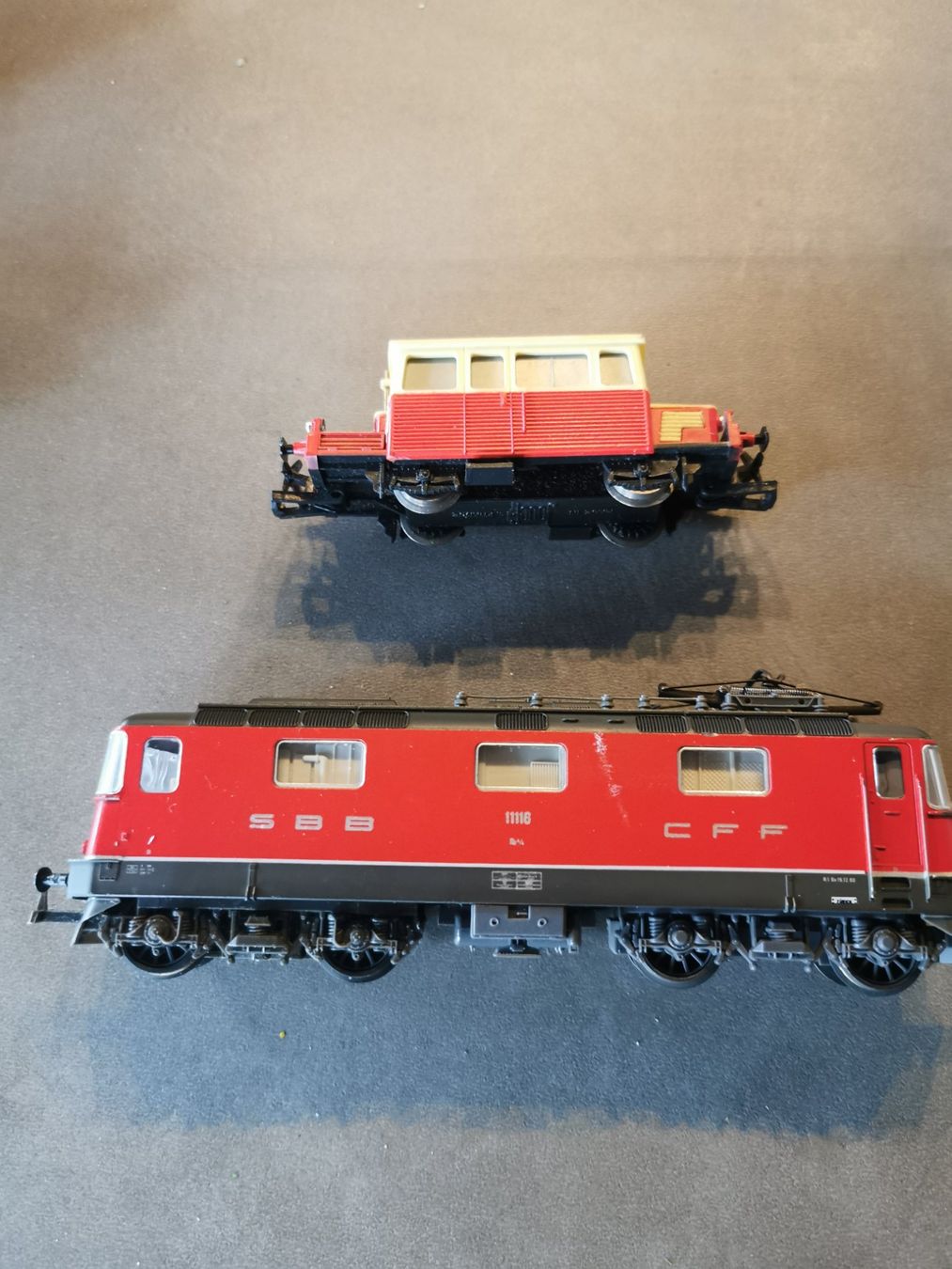 Trains électriques: 2 Juef Loks getestet – D'occasion à Waltenschwil par Nitsud 1