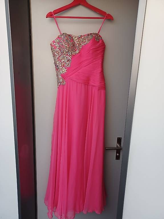 Kleider: Deisgner pink Kleid – Gebraucht aus Emmenbrücke von Ddagi