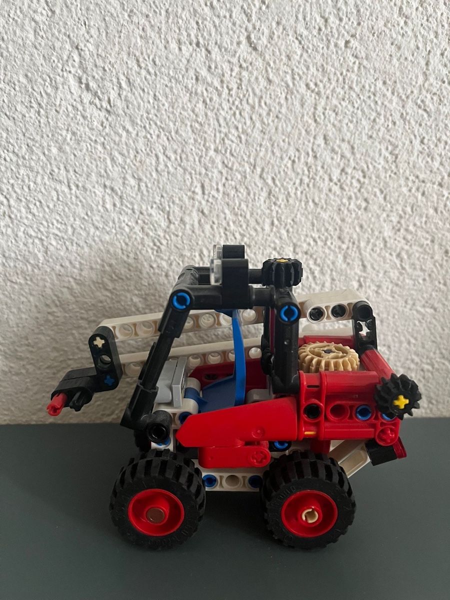 Technics Kit di costruzioni: Lego Technic Bagger 42081 – Usato da Wichtrach venduto da Mipy84