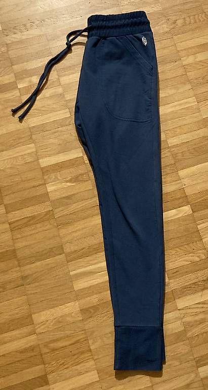 Pantaloni: Traunerhose dunkelblau Gr 158/164 – Usato da Fislisbach venduto da MichaHa 2