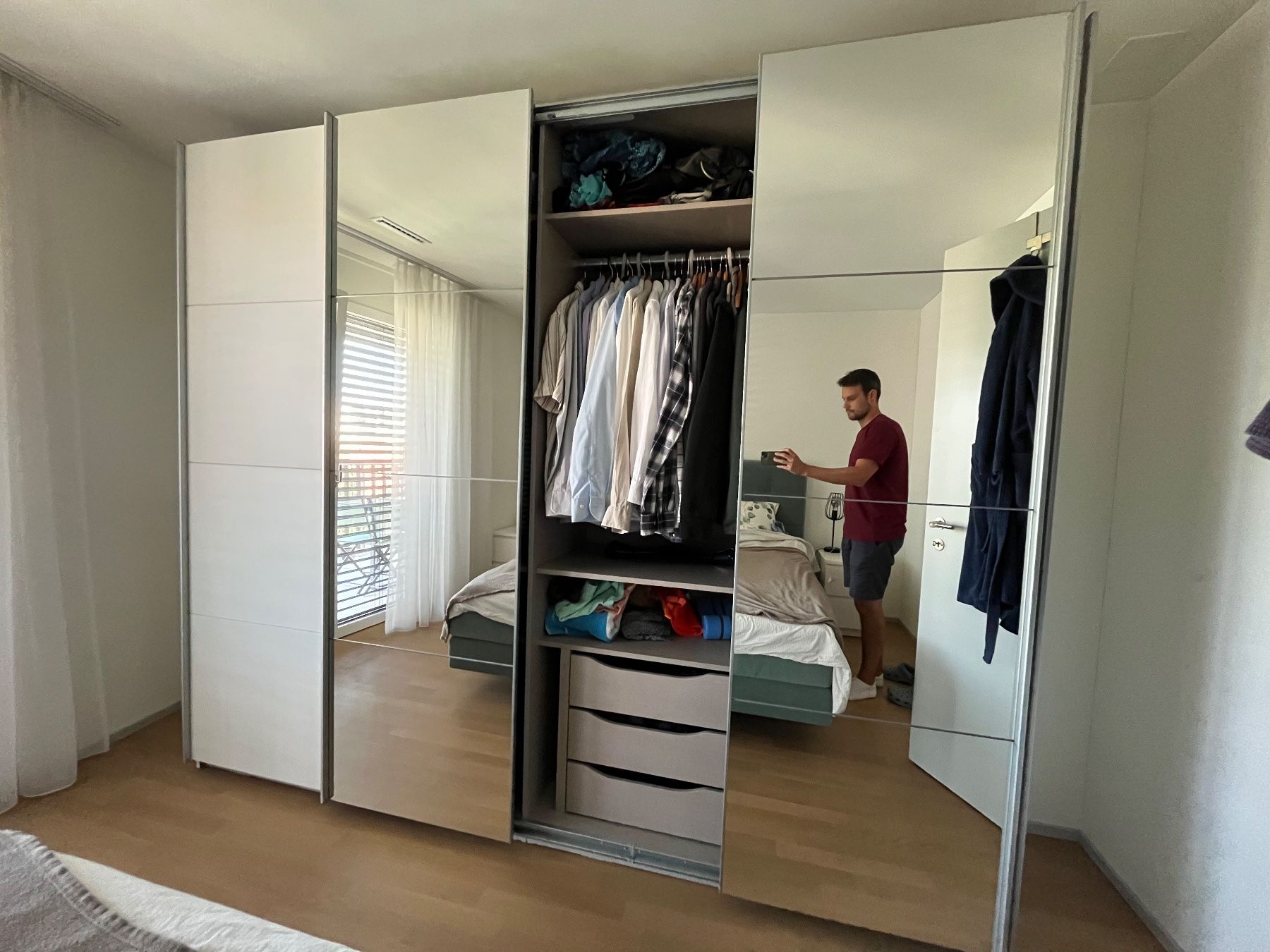 Schränke: Kleiderschrank – Gebraucht aus Dübendorf von fra_jkl7 2
