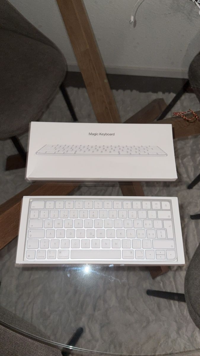 Apple Claviers: APPLE Magic Tastatur – Neuf (Voir description) à Erlinsbach SO par _stjepi_ 1