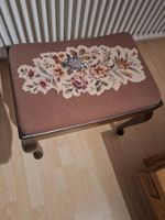 Hocker mit Blumenmuster aus Holz gebraucht guter Zustand