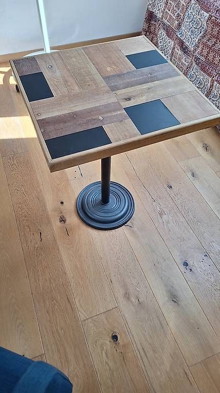 Tables: Cafetisch – D'occasion à Biberstein par jas014 1
