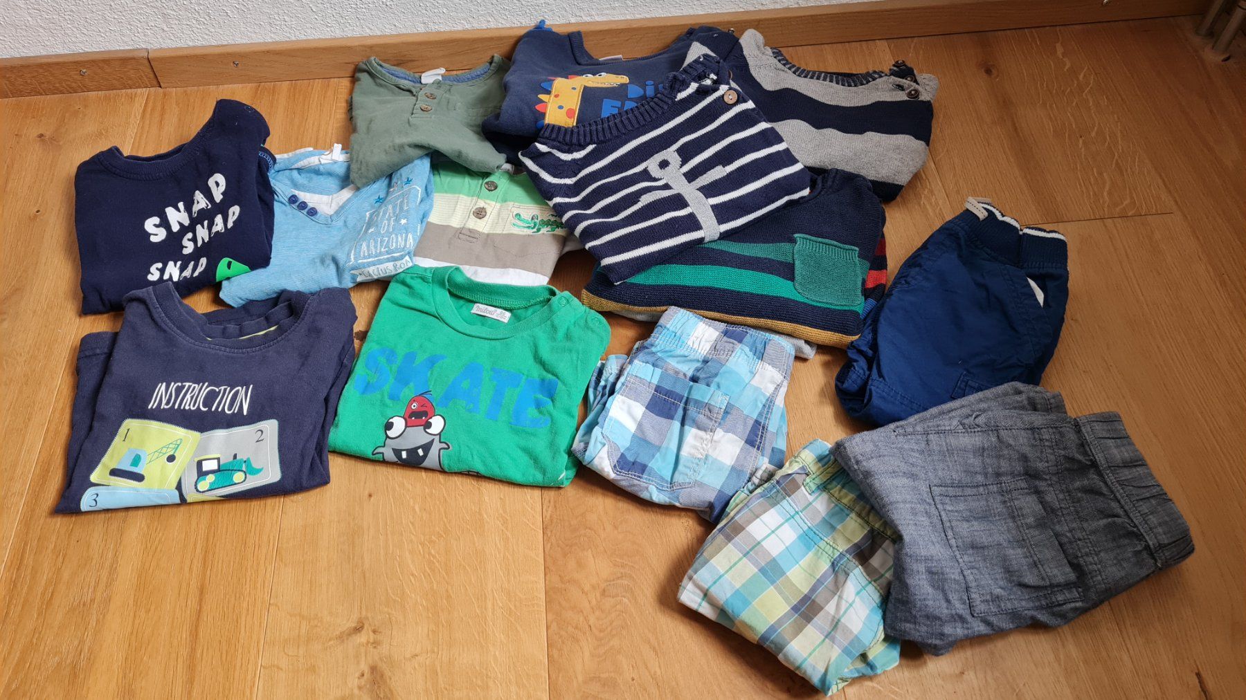 Lotti & Set di vestiti: Kleines Kleiderpaket Jungs Gr.86 – Usato da Rheinfelden venduto da cec_82 1