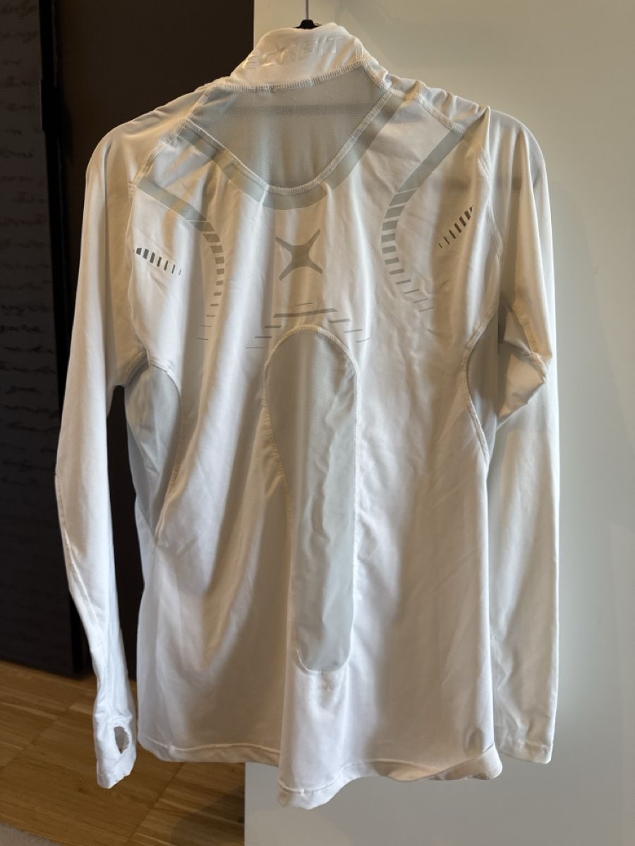 Adidas Pullover & Sweatshirts: Adidas Techfit – Gebraucht aus Menzingen von Dali2504 2