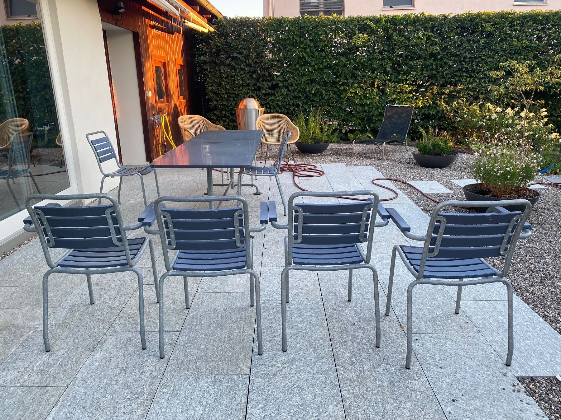 Atelier Alinea Tische: Alinea-Gartentisch Länge 240cm mit 6 Stühlen – Gebraucht aus Binningen von schmidt-m 4