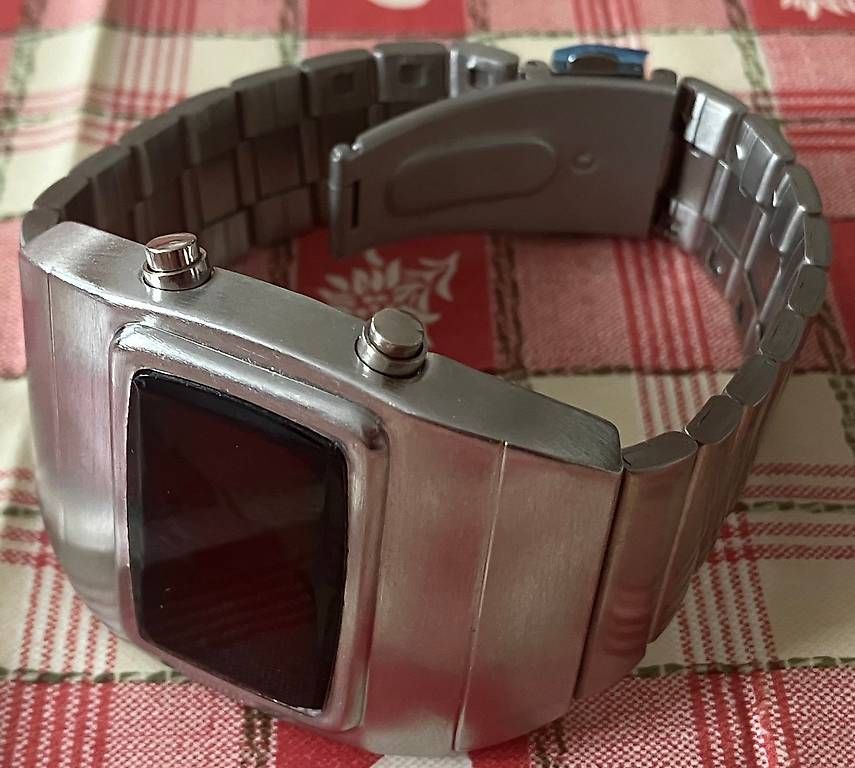 Uhren: Montre Digitale – Gebraucht aus La Chaux-de-Fonds von dedelevert 2
