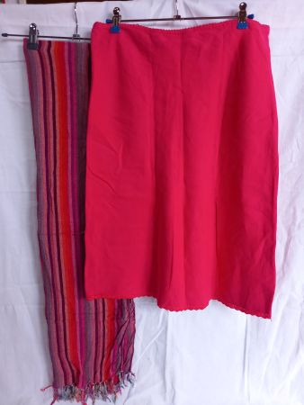 Jupe 100% lin rose et foulard rayé assorti