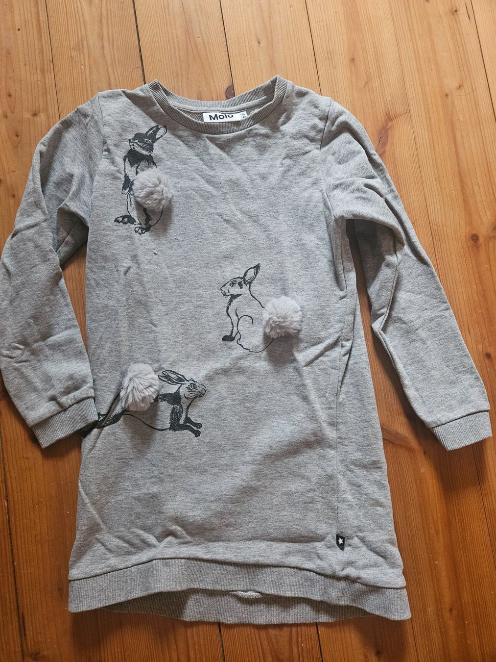 Molo Pulls et sweat-shirts: Toller Molo Longpulli 134/140 Hasen – D'occasion à Rifferswil par fle_5nqr