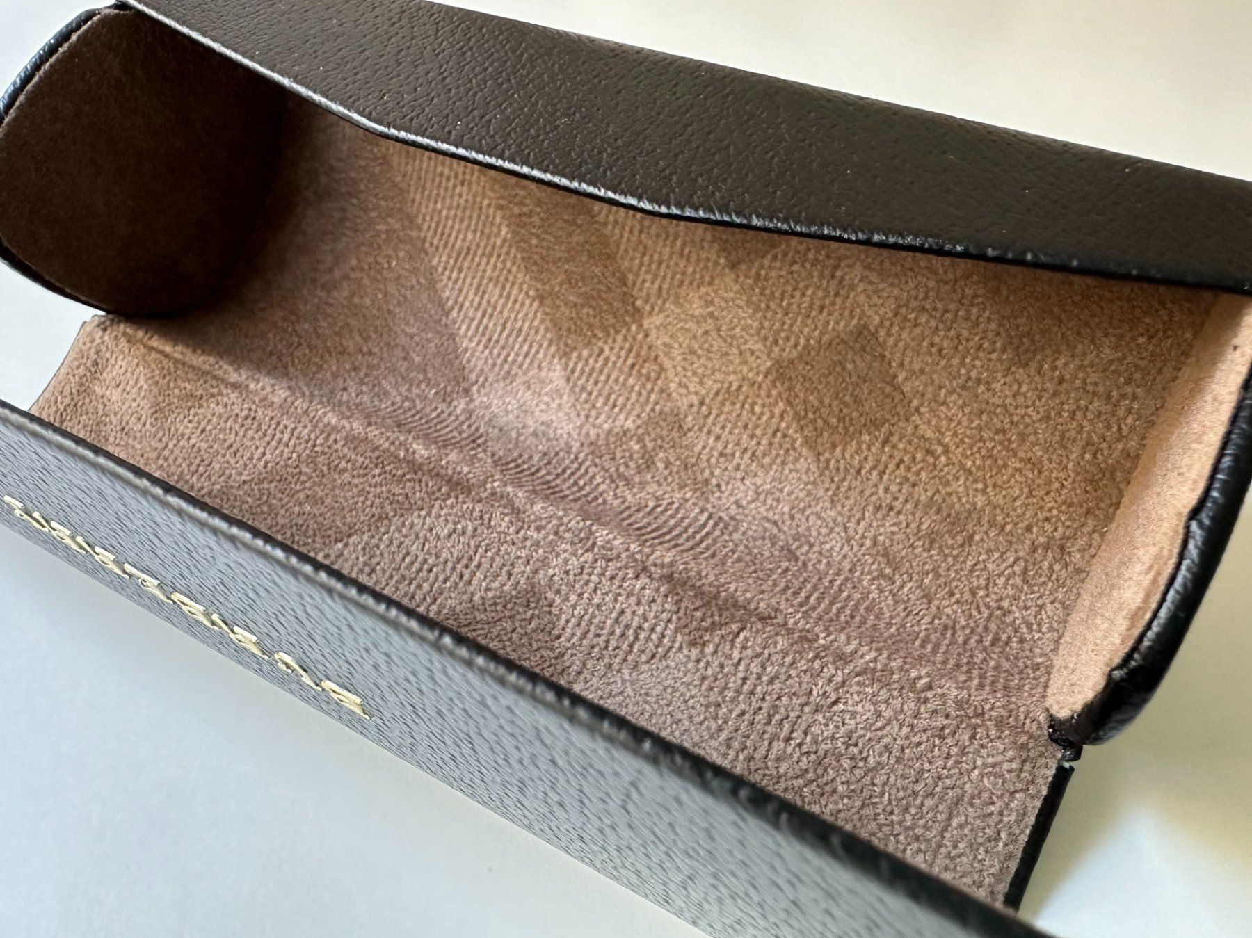 Burberry Sonstige Kleidung & Accessoires: BURBERRY - Étui pour lunettes + chiffon – Neu (gemäss Beschreibung) aus Genève von Reveur 7