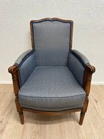 Antiker Louis Philippe Ohrensessel aus Nussbaum | Stoffbezug