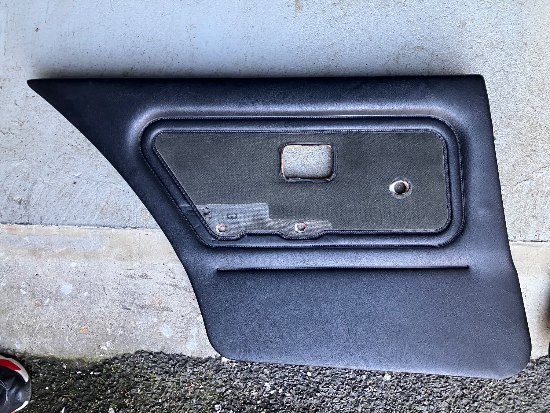 BMW Tutti pezzi di ricambio auto: BMW E30 Türverkleidungen – Usato da Siebnen venduto da Alpina73 4