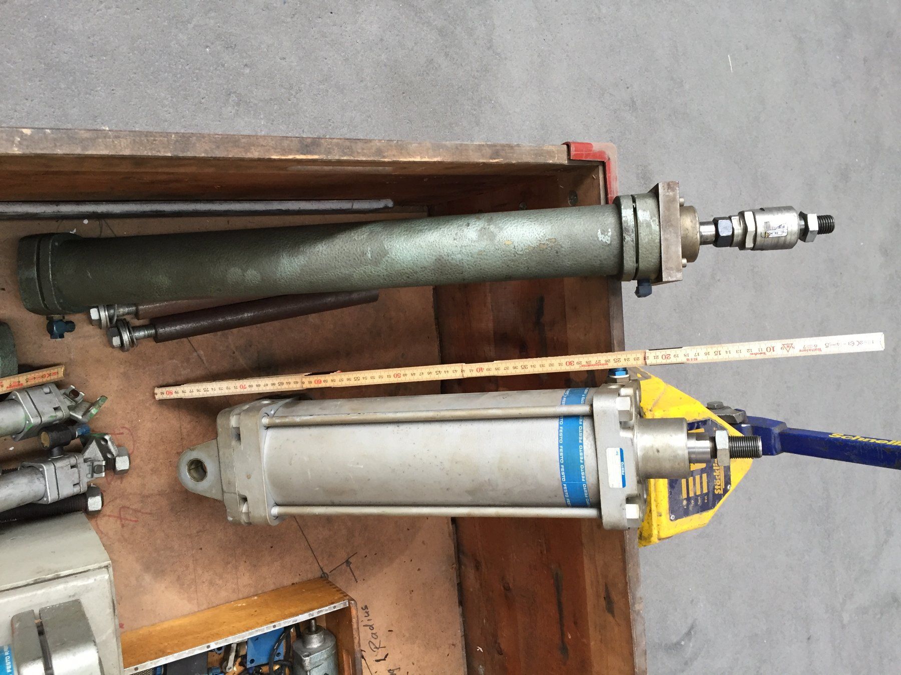 Festo Sonstiger Industriebedarf: Festo Pneumatikzilinder – Gebraucht aus Rorbas von Duetto1966 2