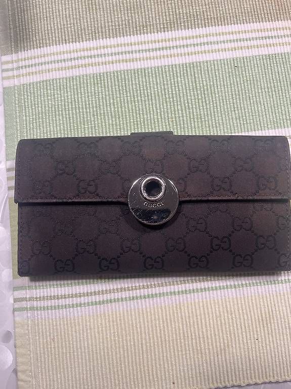 Gucci Portemonnaies: Portafoglio donna Gucci originale – D'occasion à Cadempino par nan_8qxm 1