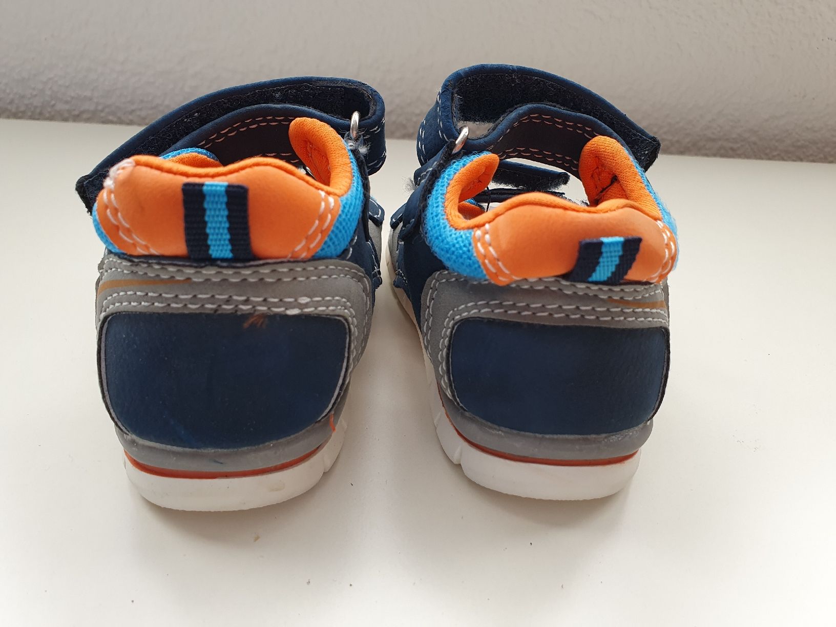 Scarpe per ragazzi: Sandalen kaum getragen Gr 19 – Usato da Niederönz venduto da STI88 3