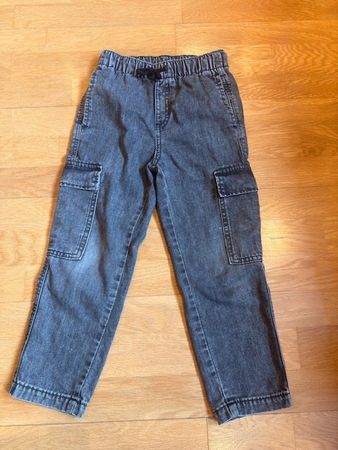 Jeans H&M Grösse 116 mit Taschen seitlich