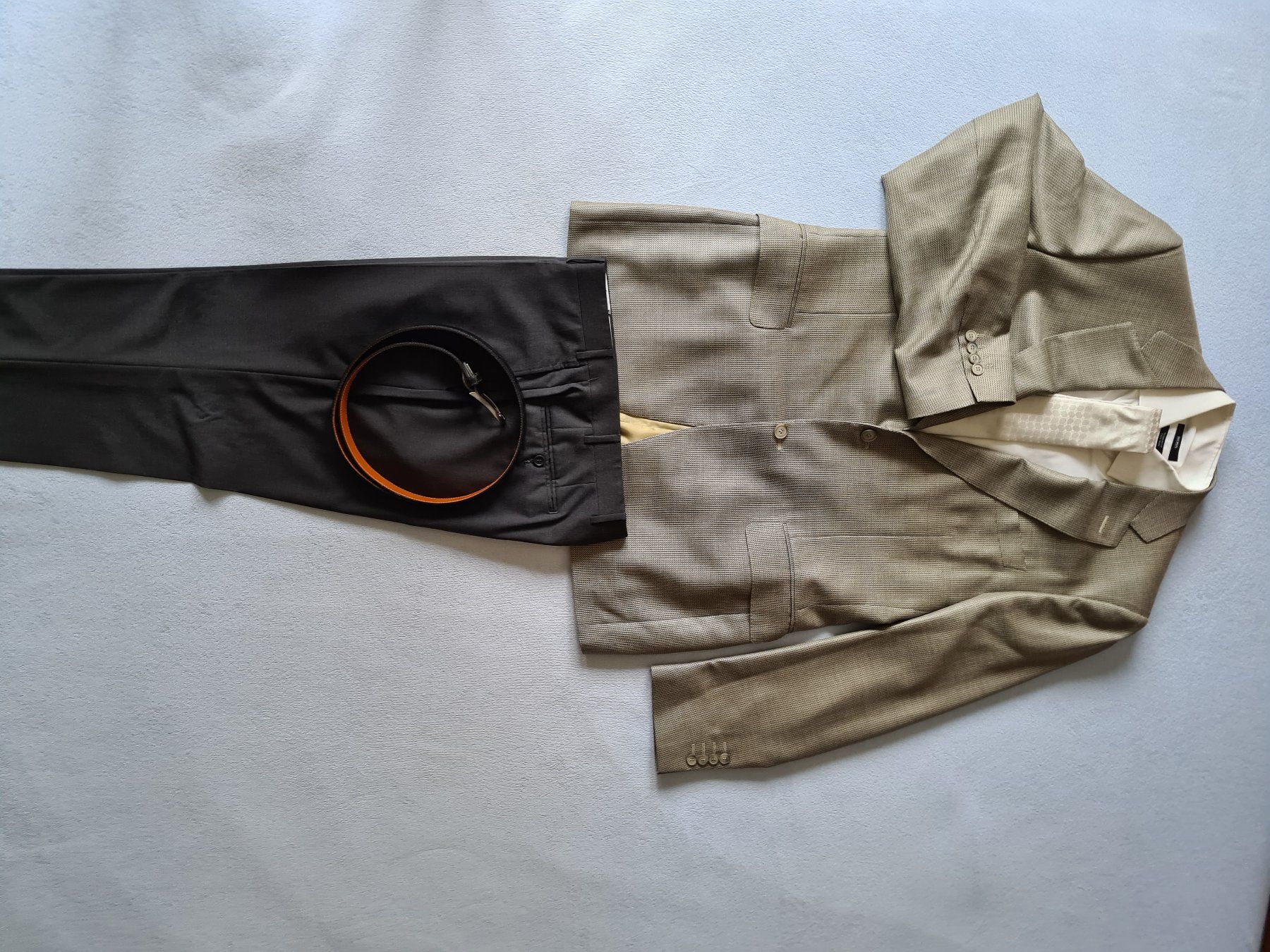 Completi: Costume homme de luxe – Usato da Morges venduto da Argonaute 4