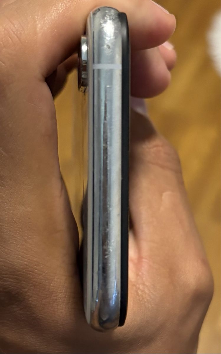 Apple Telefoni cellulari / Smartphones: iPhone X Silber guter Zustand – Usato da Bern venduto da Diego-maradona 4