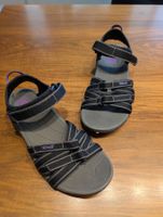 Hübsche TEVA Sandalen Gr. 38