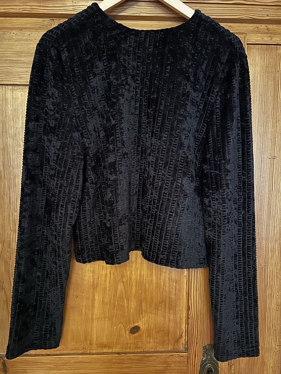 Maglioni & Felpe: Kurzer Pulli mit Zierknöpfen vintage – Usato da Winterthur venduto da Sunshineandrain 1
