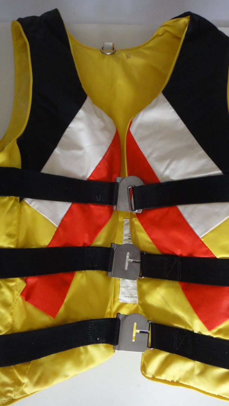 Giubbotti di salvataggio: Gilet Nautique – Usato da Lausanne venduto da mic_nf2y 1
